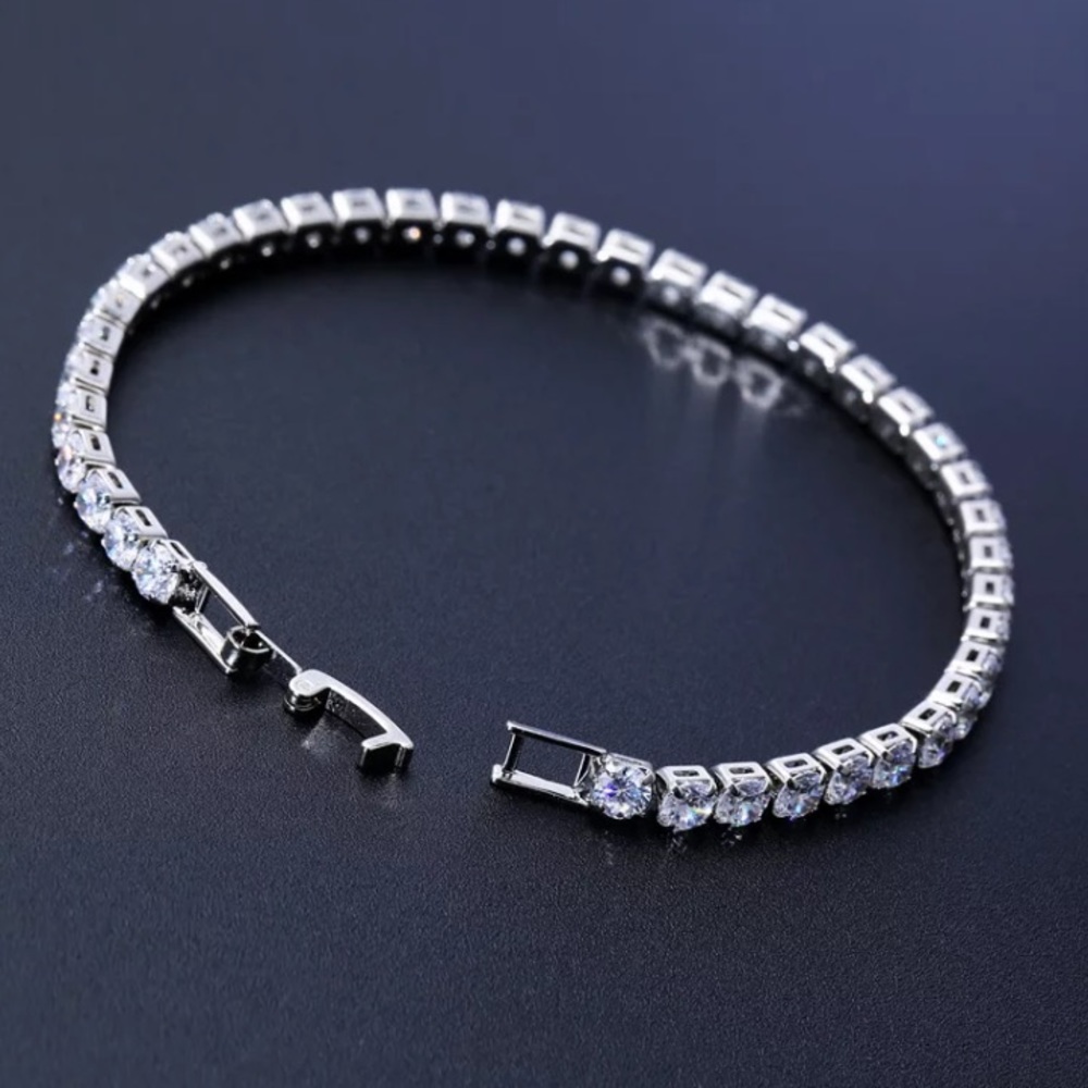 Platinum Plated Simulated Diamond Tennis Bracelet, 6.5 in, Round Cut NWT - Picture 5 of 6